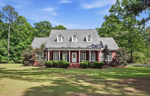 Photo of 1006 Spring Hill Drive, Albany, GA 31721 (MLS # 169040)