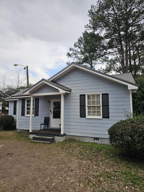 Photo of 1104 Eleventh Ave, Albany, GA 31707 (MLS # 167567)