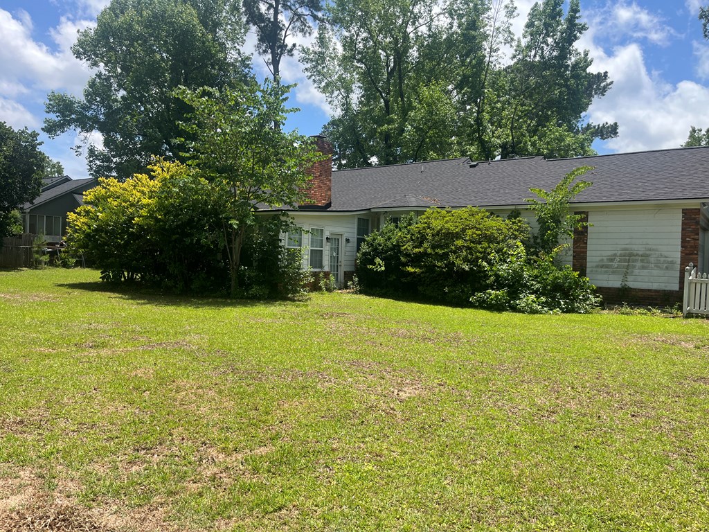 2211 Westmorland Dr