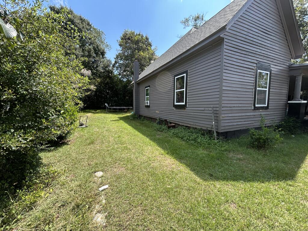 218 SW Anderson Street