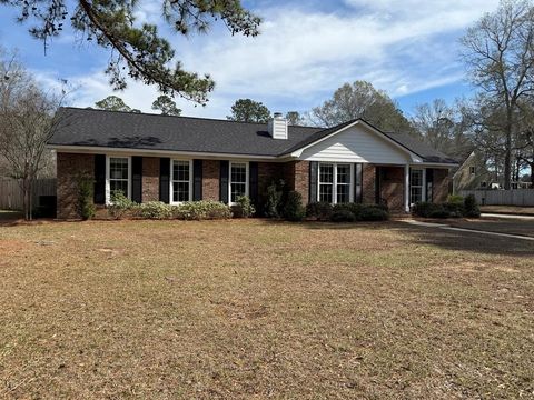 Photo of 1719 Northwood Drive, Albany, GA 31721 (MLS # 167654)