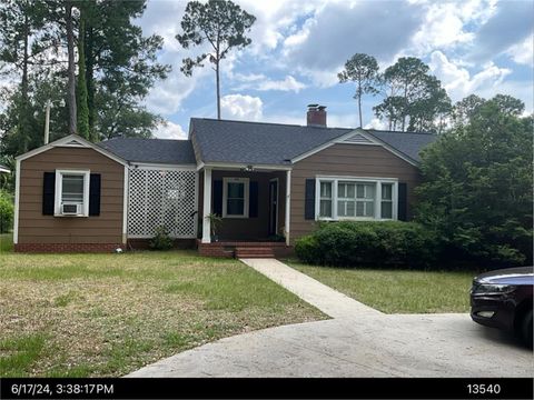 Photo of 908 Fourth Avenue, Albany, GA 31701 (MLS # 167177)