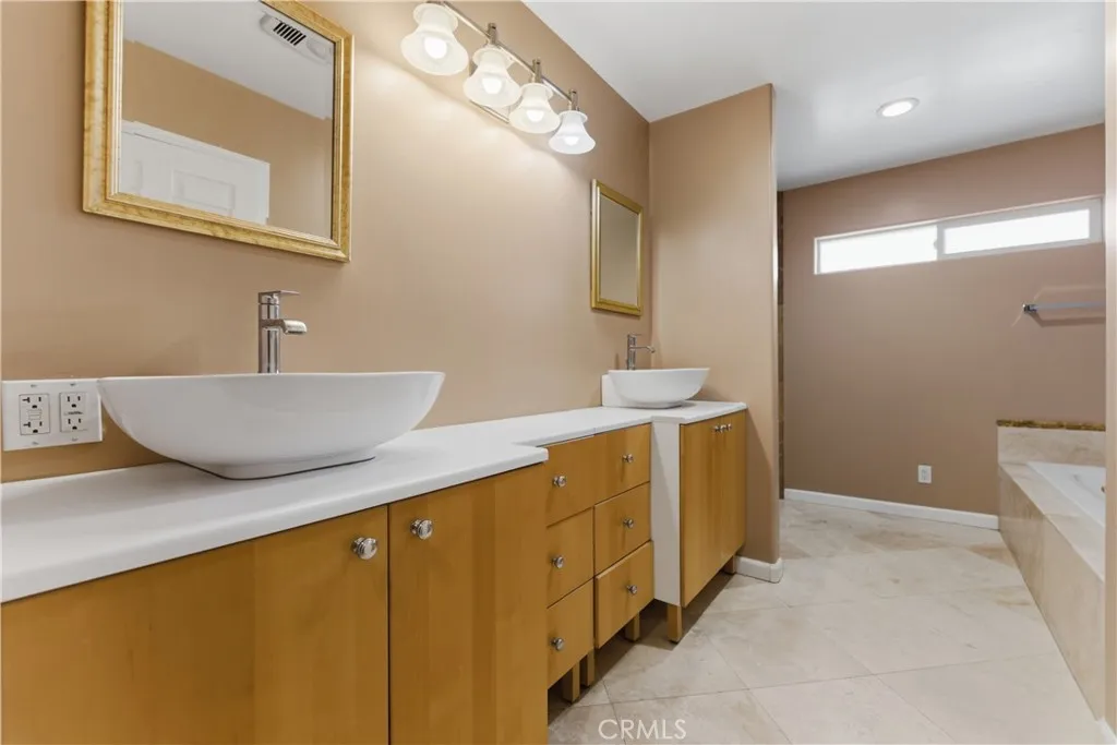 Additional image 26 of 550 W Upland Ave, San Pedro, CA 90731