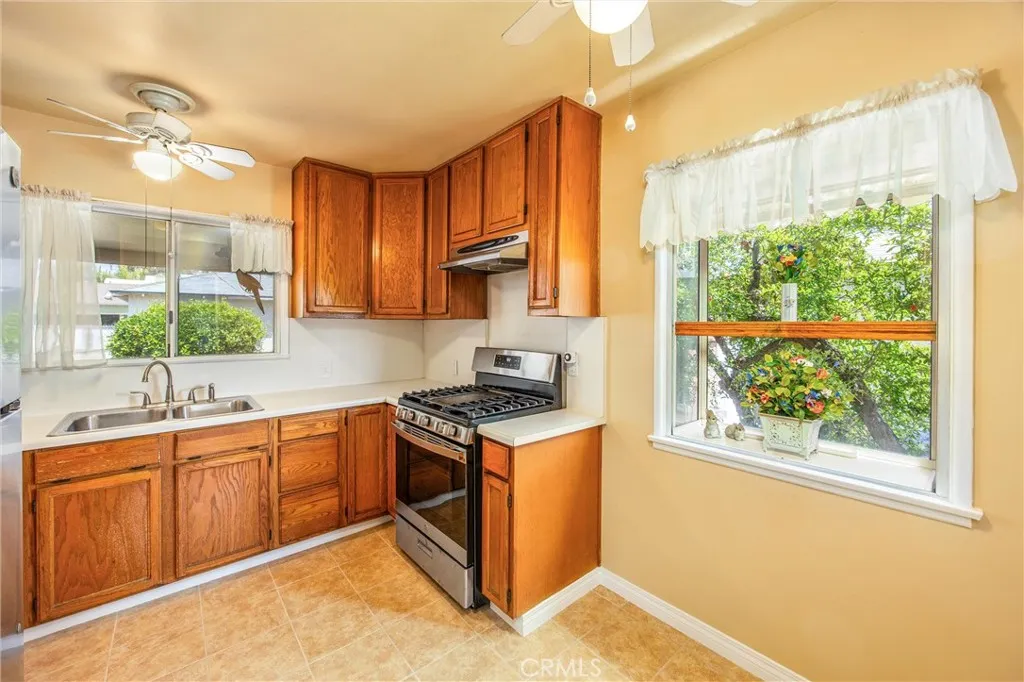 Additional image 43 of 159 E La Verne Ave, Pomona, CA 91767