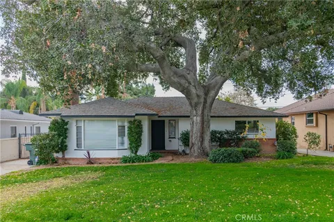 2500 Las Lunas Street, Pasadena, CA MLS: PW25037888