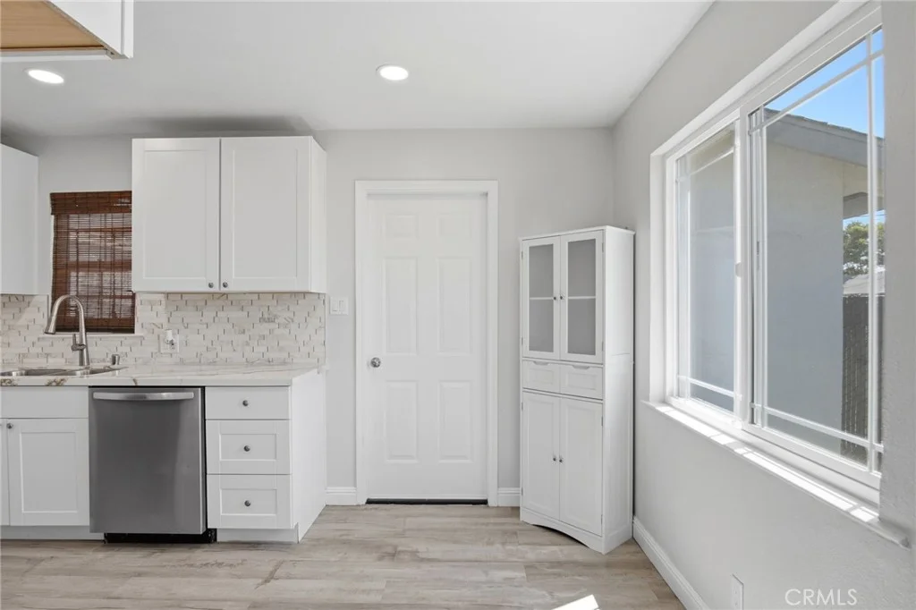 Additional image 23 of 341 2nd St, Livingston, CA 95334