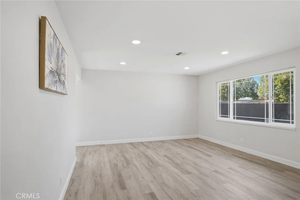 Additional image 22 of 341 2nd St, Livingston, CA 95334