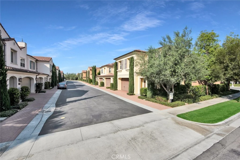 183 Overbrook, Irvine, CA 92620 photo 4