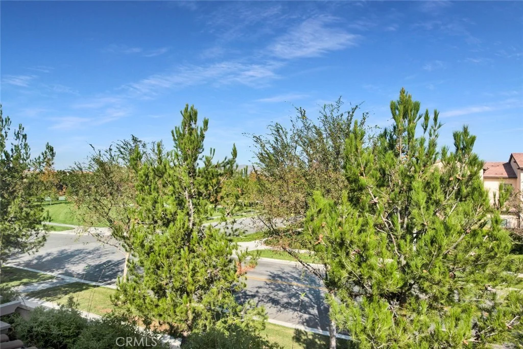 183 Overbrook, Irvine, CA 92620