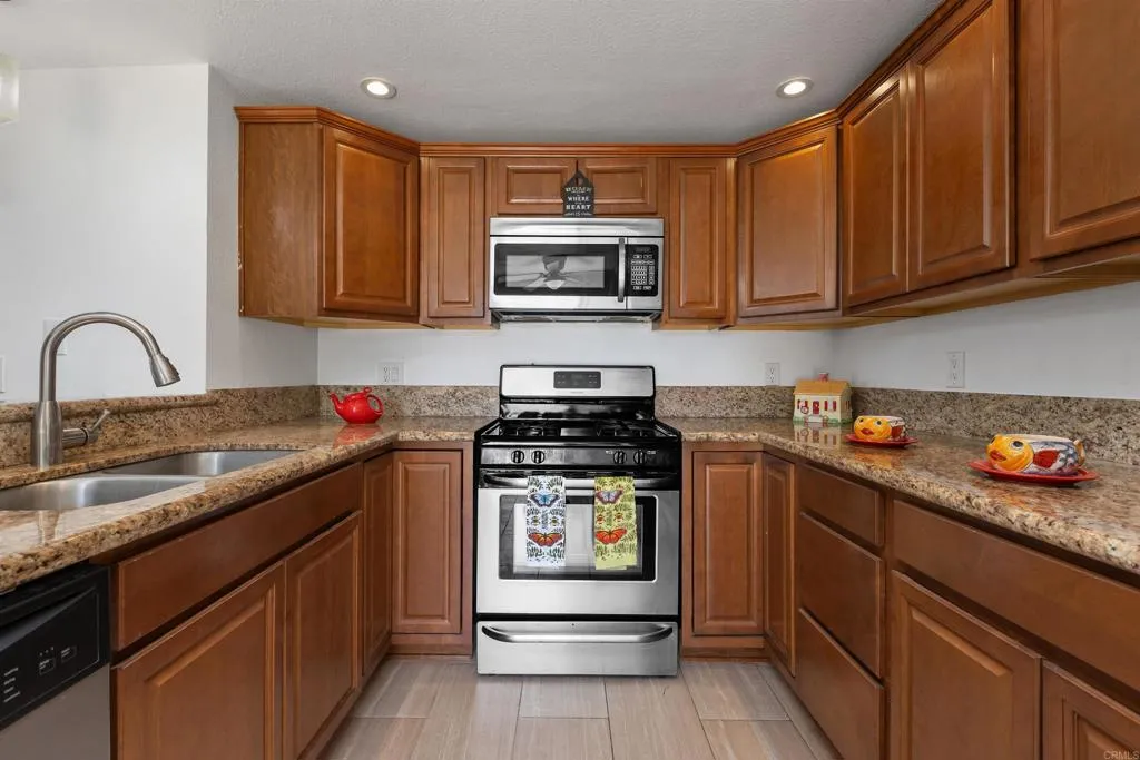 Additional image 54 of 333 Melrose Dr. Unit F, Vista, CA 92083