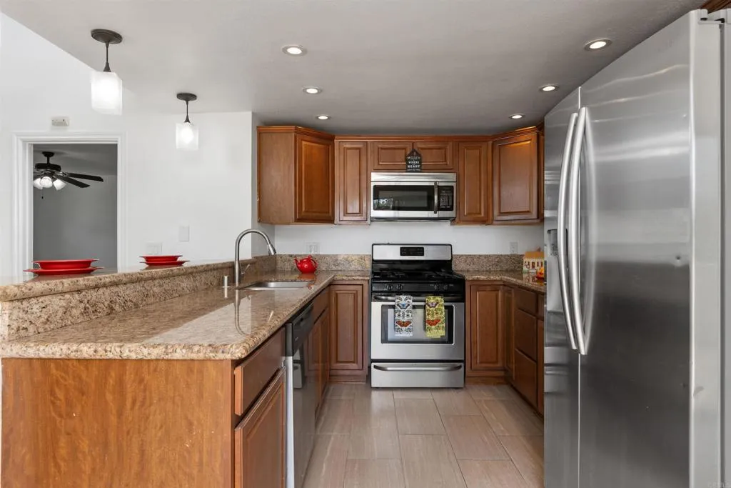 Additional image 73 of 333 Melrose Dr. Unit F, Vista, CA 92083