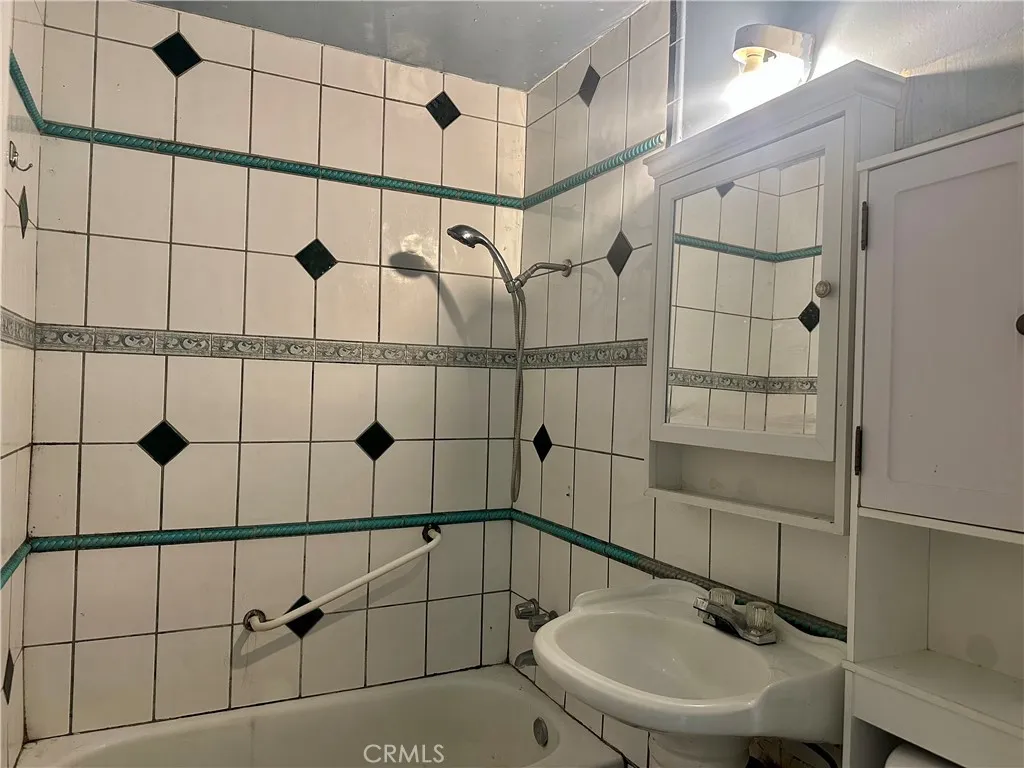 Additional image 9 of 13608 Yukon Avenue, Hawthorne, CA 90250