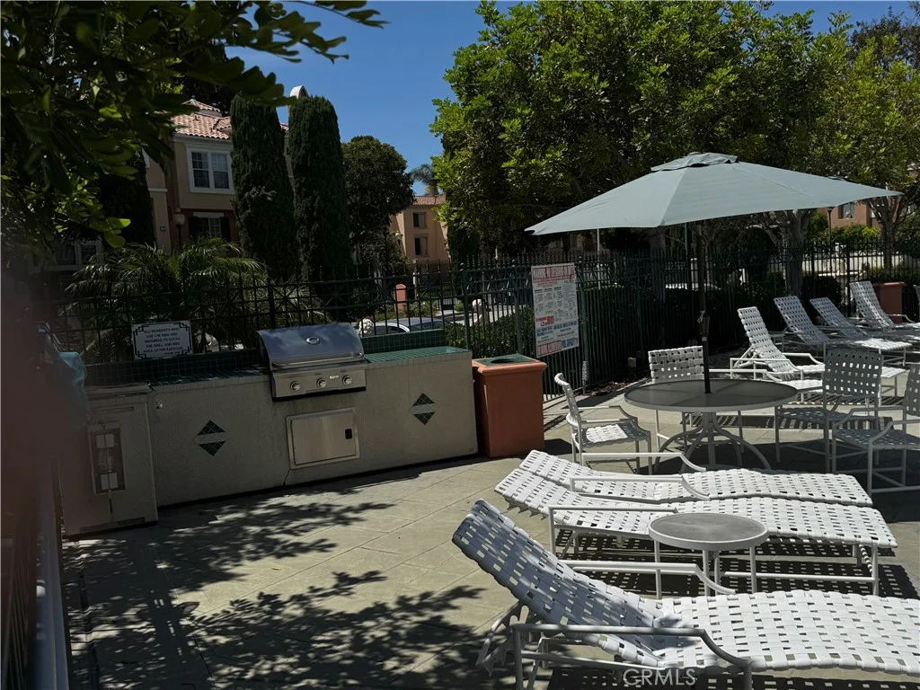 1 Cuzzano Aisle, Irvine, CA 92606