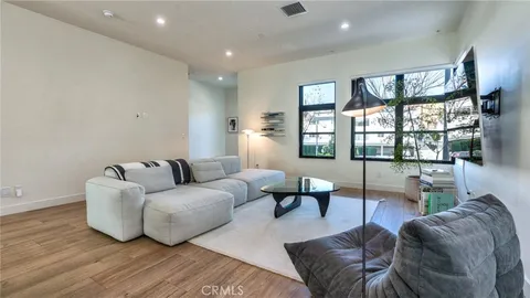 822 S Plymouth Boulevard Unit 1, Los Angeles, CA 90005 - MLS#: WS25026512