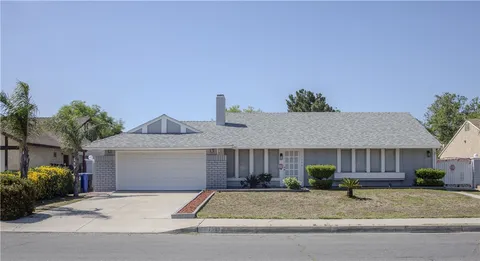 1399 W Wedgewood Street, Rialto, CA MLS: RS25109043