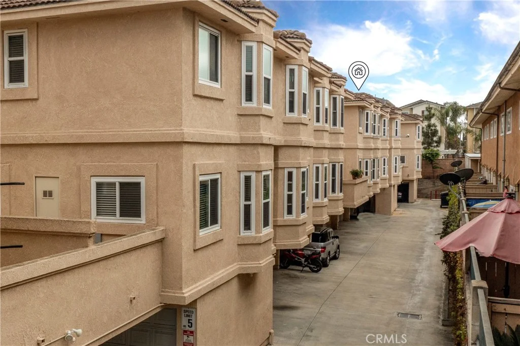 377 Avocado Street Unit F, Costa Mesa, CA 92627
