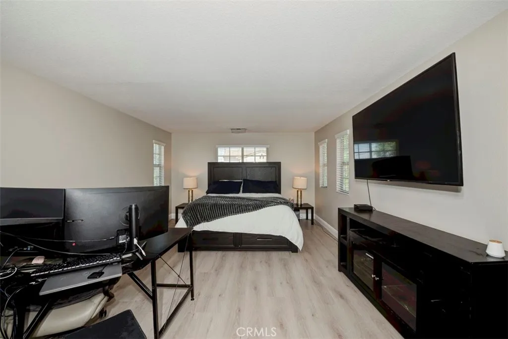 Additional image 39 of 483 Klamath Ct, Corona, CA 92880