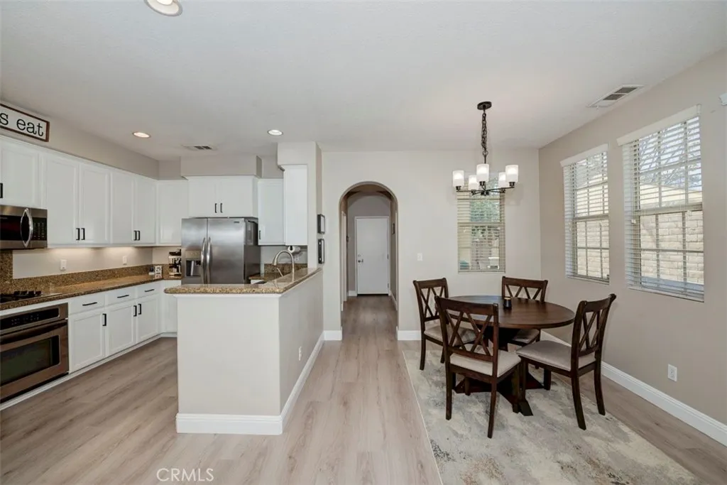 Additional image 6 of 483 Klamath Ct, Corona, CA 92880