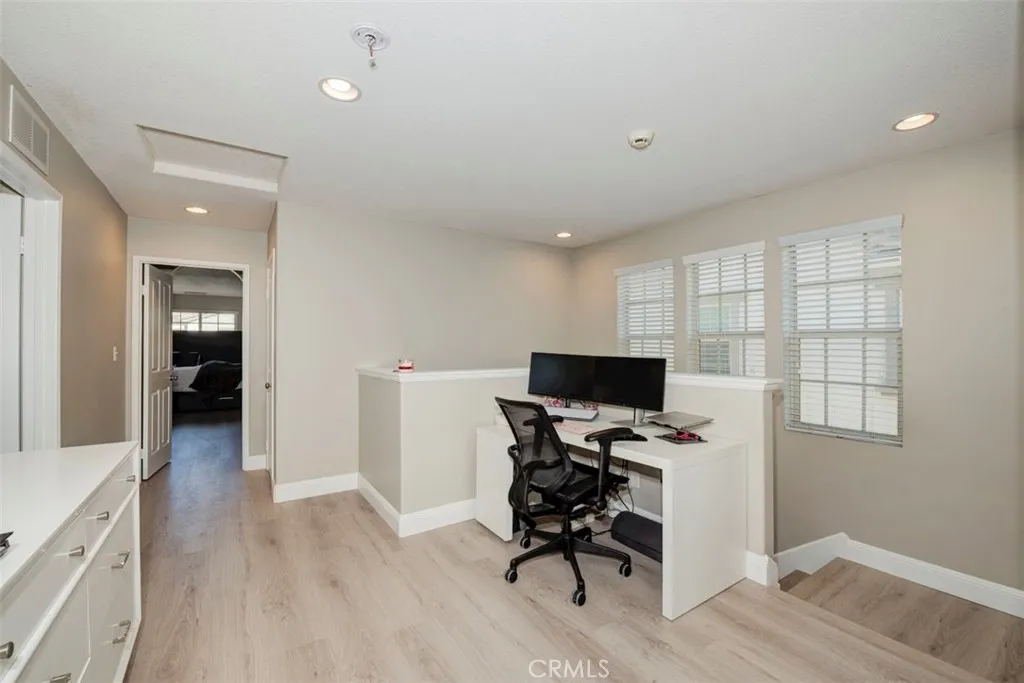 Additional image 47 of 483 Klamath Ct, Corona, CA 92880