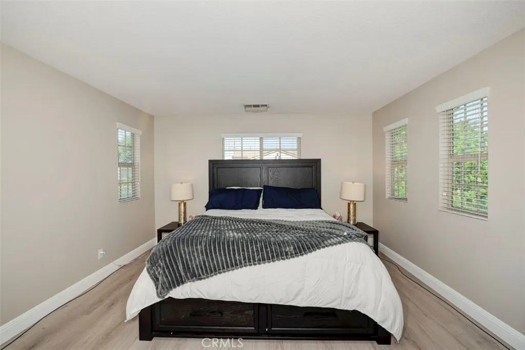 Additional image 38 of 483 Klamath Ct, Corona, CA 92880