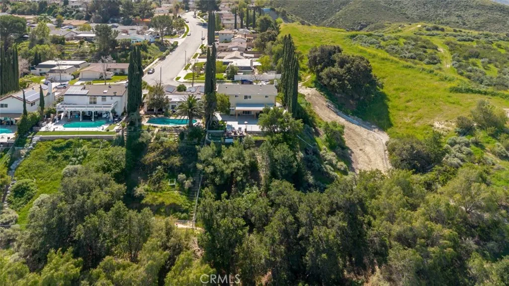 19707 Green Mountain Drive, Newhall, CA 91321