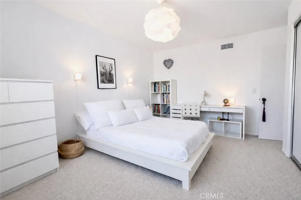 Additional image 29 of 4709 Dunman Ave, Woodland Hills, CA 91364