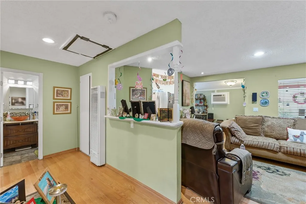 Additional image 42 of 3812 Middlebury St, Los Angeles, CA 90004