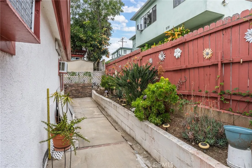 Additional image 33 of 3812 Middlebury St, Los Angeles, CA 90004