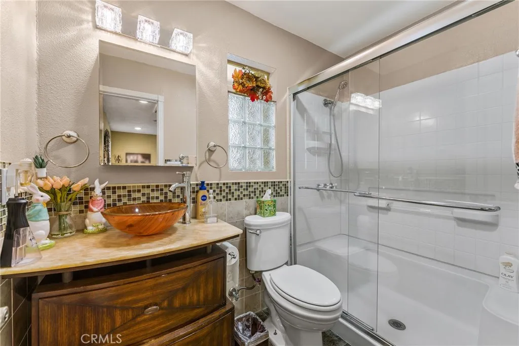 Additional image 18 of 3812 Middlebury St, Los Angeles, CA 90004