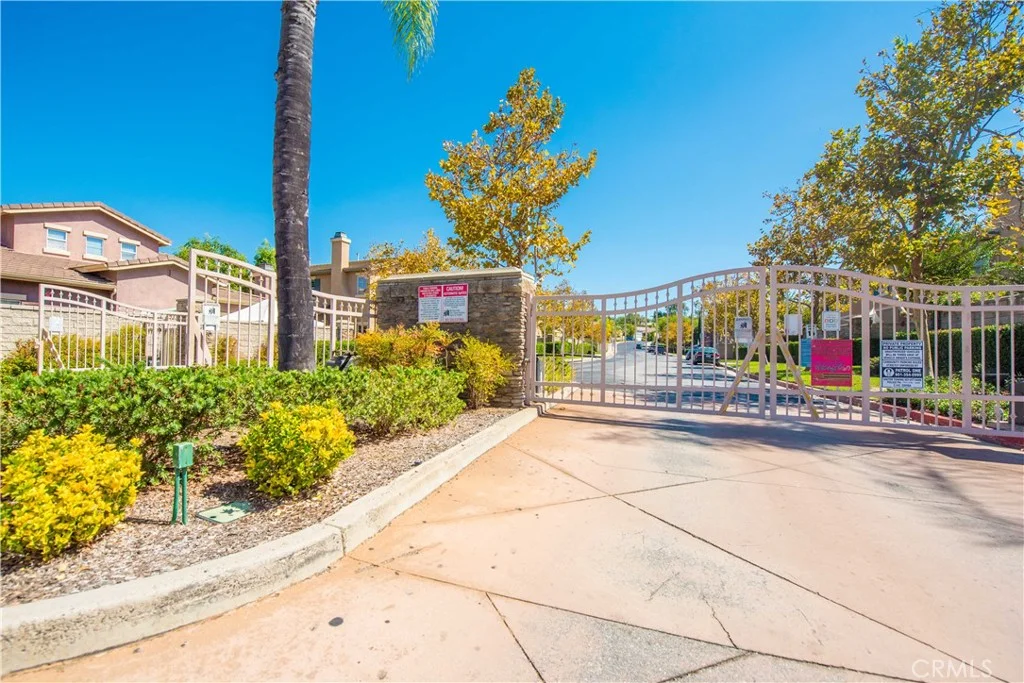 39951 Millbrook Way, Murrieta, CA 92563