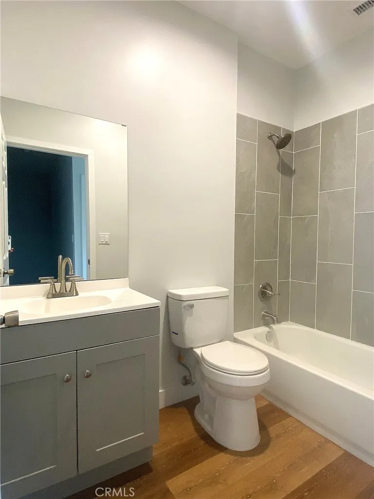Additional image 39 of 300 Alhambra Road E Unit E, Alhambra, CA 91801