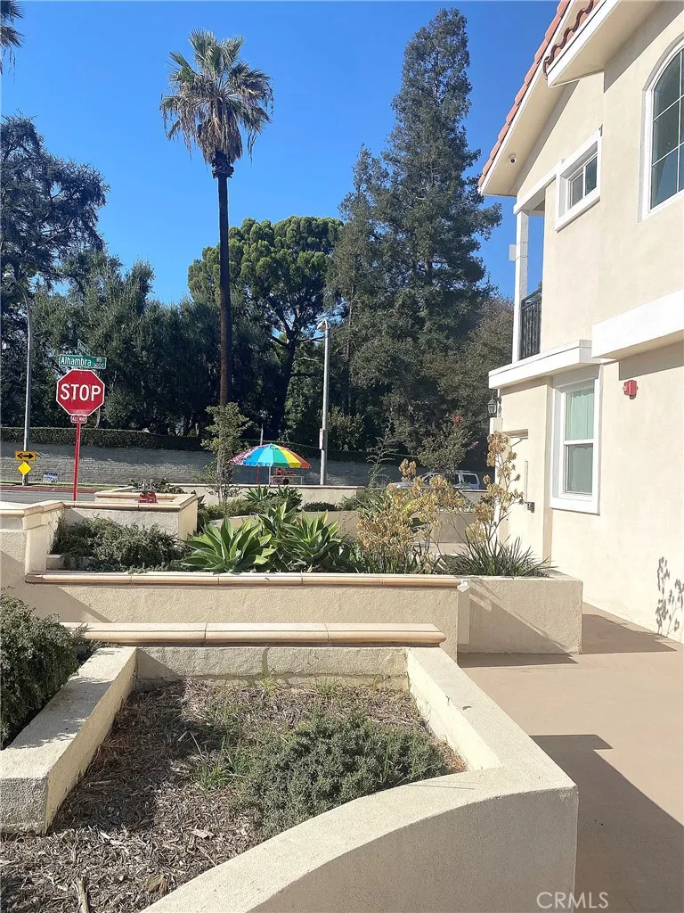 Additional image 42 of 300 Alhambra Road E Unit E, Alhambra, CA 91801