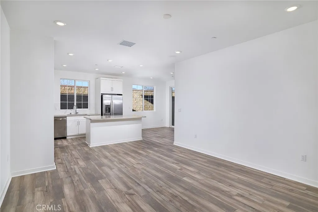 Additional image 11 of 16540 Stone Pine Lane, Fontana, CA 92336