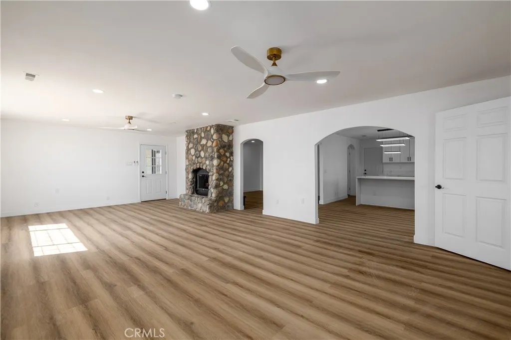 Additional image 37 of 16639 Dale Evans Pkwy, Apple Valley, CA 92307