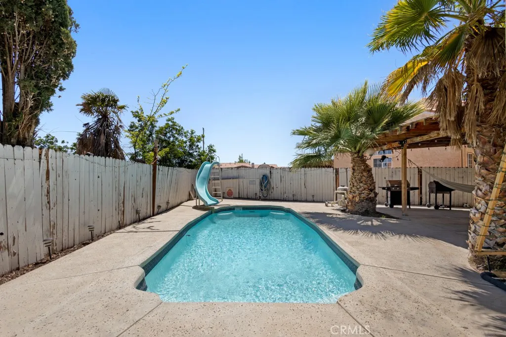 Additional image 93 of 12369 Quanah Court, Victorville, CA 92395