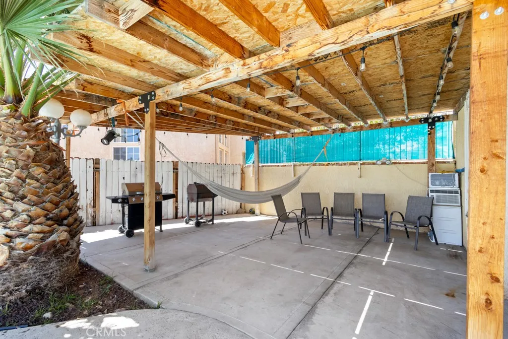 Additional image 96 of 12369 Quanah Court, Victorville, CA 92395