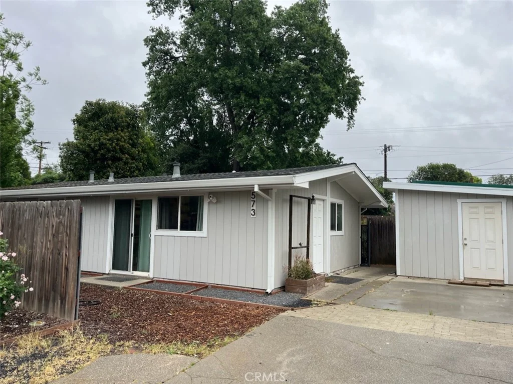 573 White Ave, Chico, CA 95926 photo 2