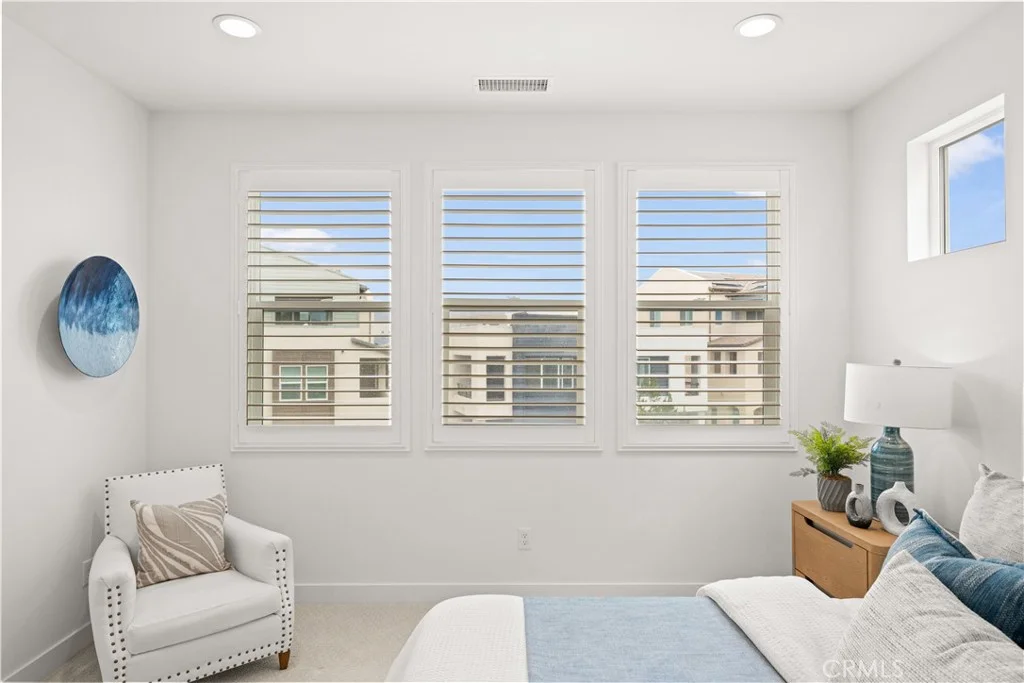333 Baluster, Irvine, CA 92618