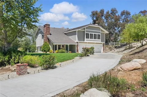 28220 Oak Spring Canyon Road, Canyon Country, CA MLS: SR25075236