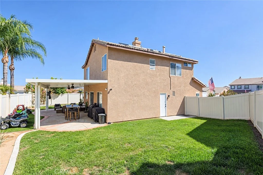 3370 Day Star Cir, Corona, CA 92881