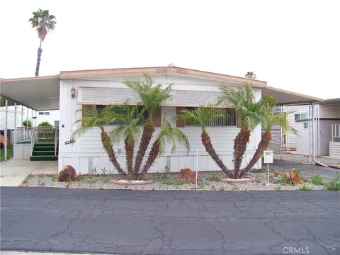 332 N Lyon Avenue Unit 118, Hemet, CA MLS: SW25078913
