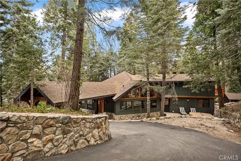 885 Ca-173, Lake Arrowhead, CA MLS: IG25046651