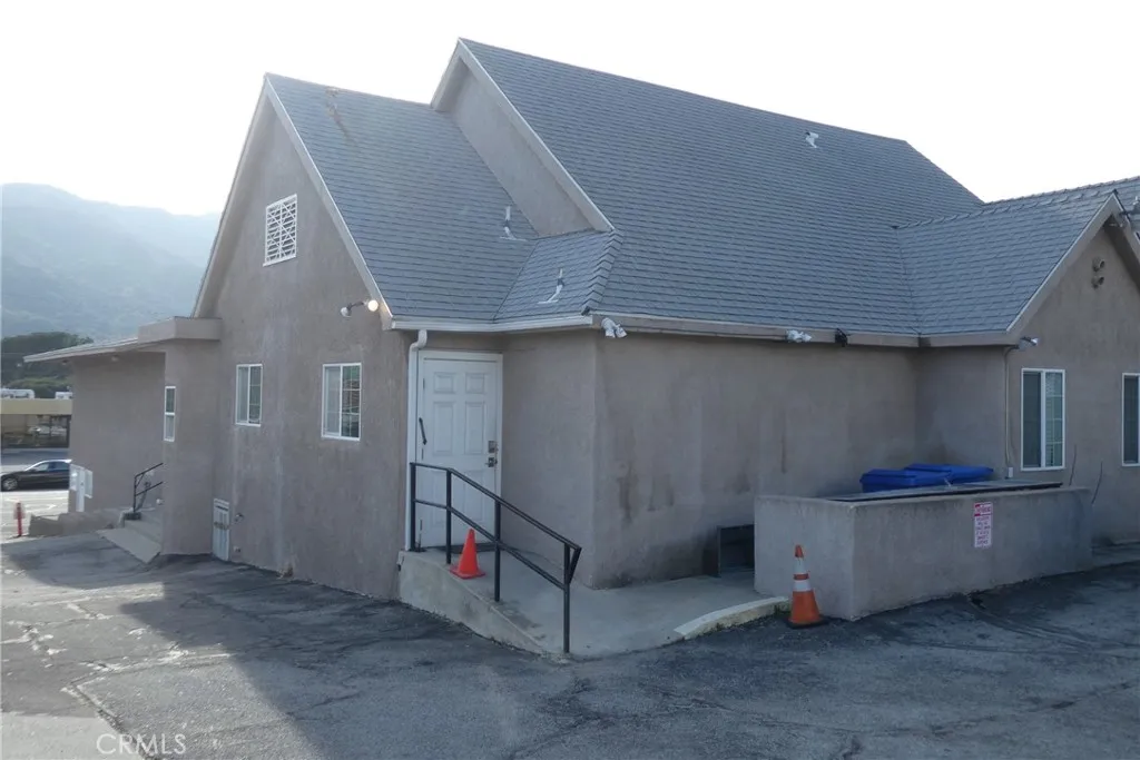 Additional image 6 of 2657 Honolulu Ave, Montrose, CA 91020