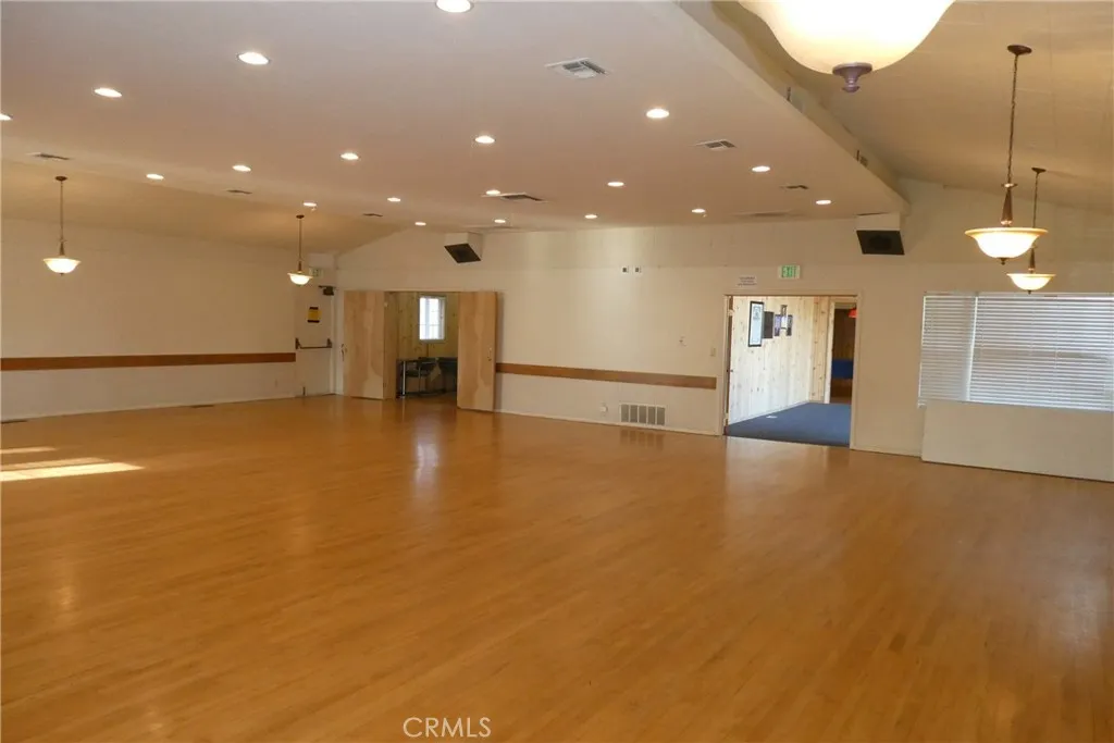 Additional image 80 of 2657 Honolulu Ave, Montrose, CA 91020