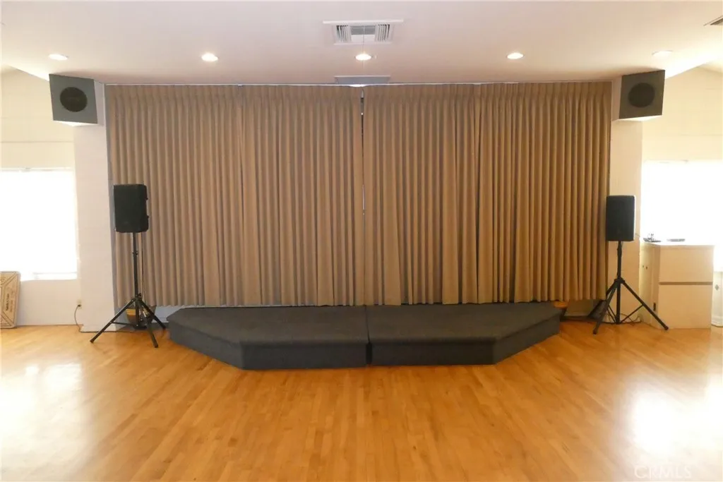 Additional image 79 of 2657 Honolulu Ave, Montrose, CA 91020