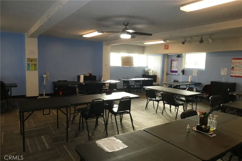 Additional image 104 of 2657 Honolulu Ave, Montrose, CA 91020