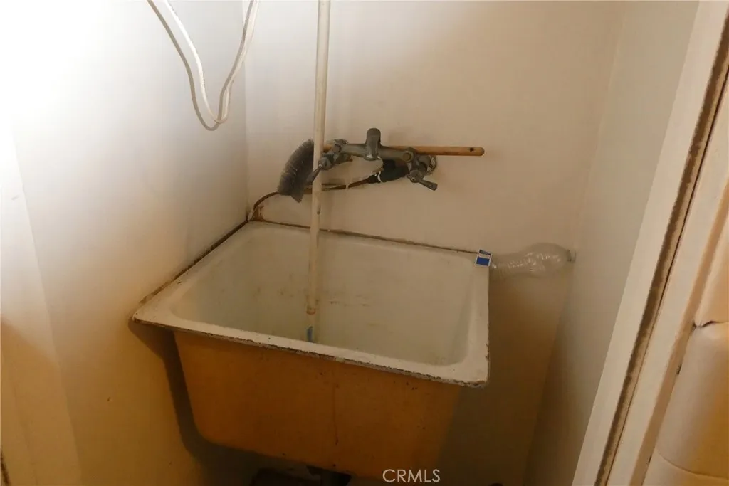 Additional image 94 of 2657 Honolulu Ave, Montrose, CA 91020