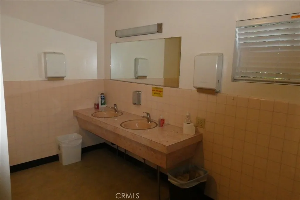 Additional image 44 of 2657 Honolulu Ave, Montrose, CA 91020