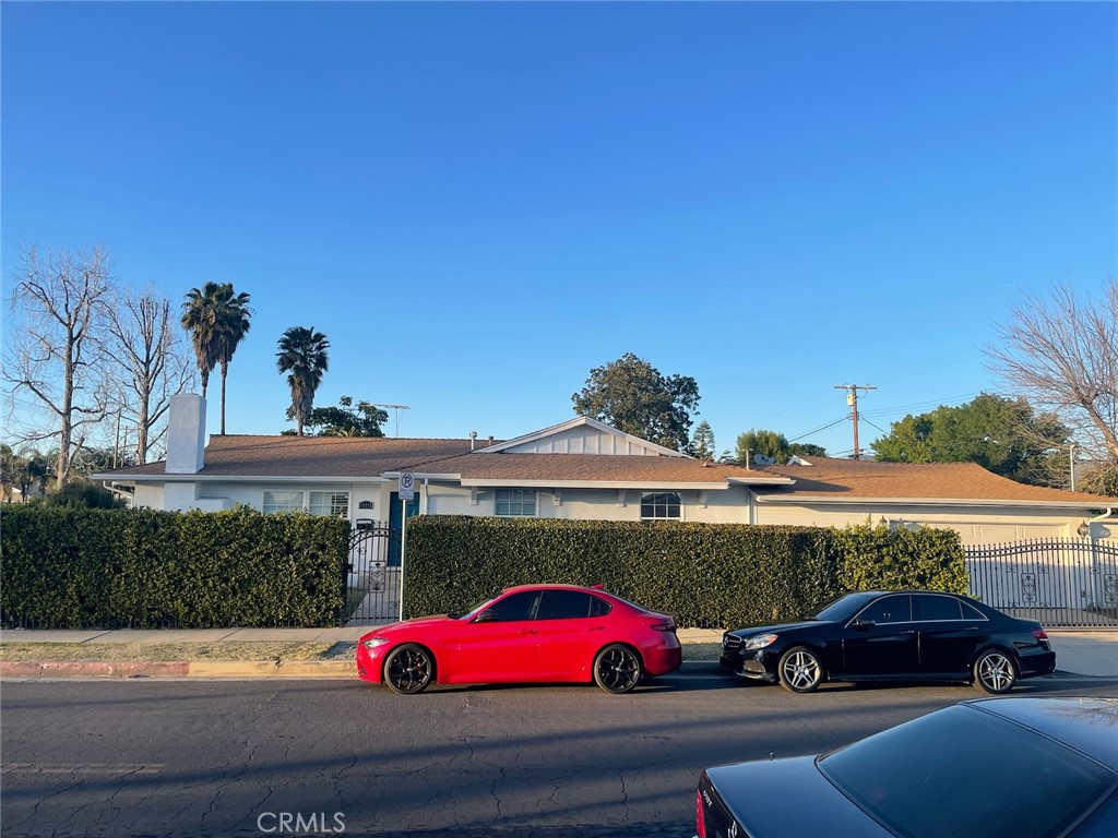 10502 Woodley Avenue, Granada Hills, CA 91344 - MLS#: SR23025434