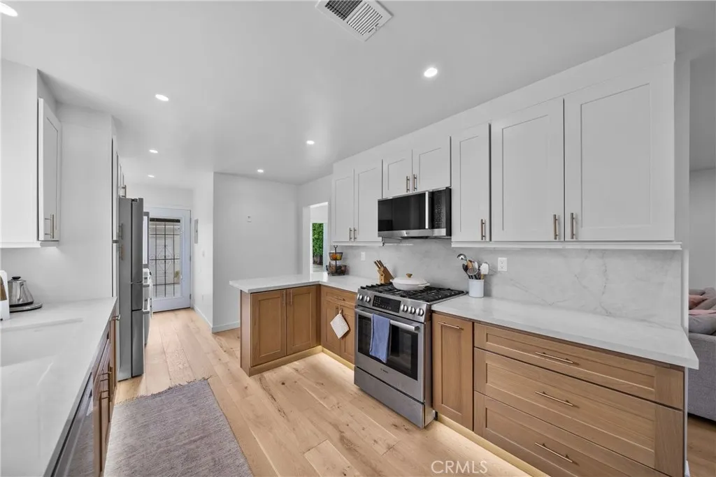 Additional image 66 of 1006 E Ridgewood St, Long Beach, CA 90807
